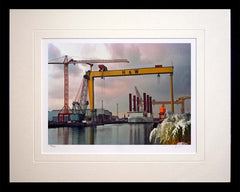 Belfast - Cold Day At The Yard Frame Black Box 36X30