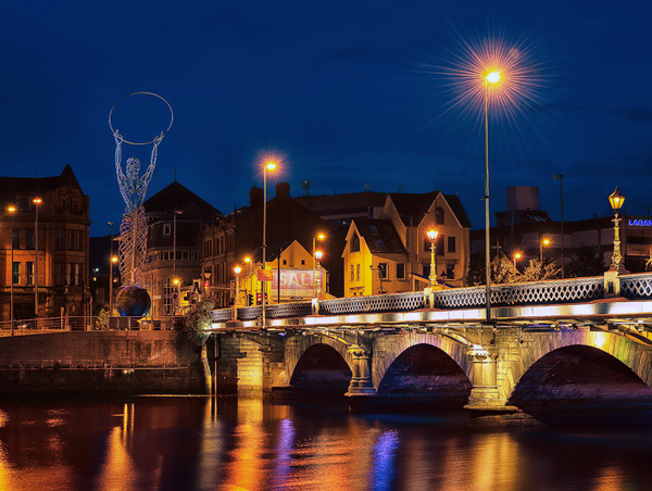 Belfast - Queen's Bridge Unframed